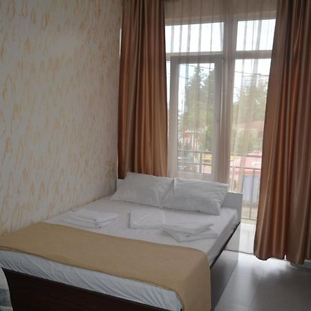 Hotel Niks Makhinjauri Exterior photo